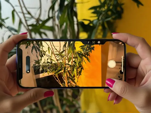 iPhone 16 com R$ 2.400 de desconto e aquecedor por R$ 115: ofertas